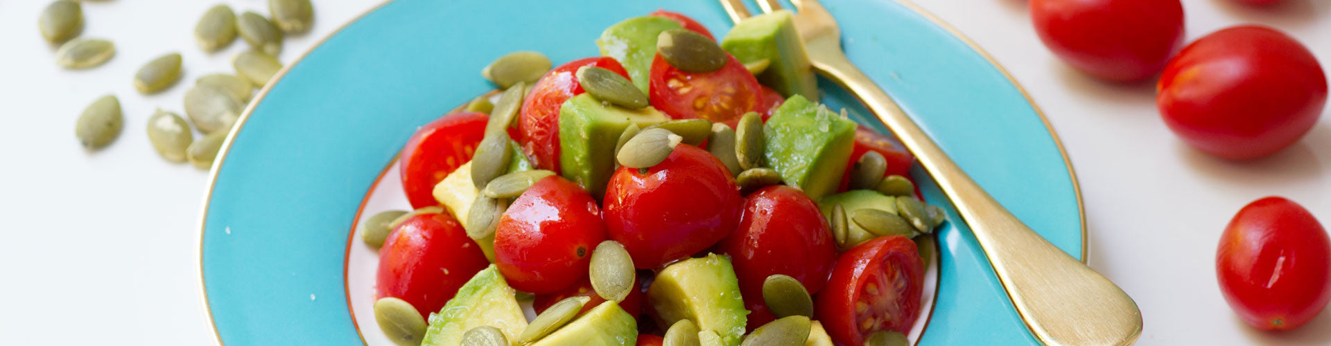 Tomato Salad with Avocado and Pumpkin Seeds – Pereg Natural Foods & Spices